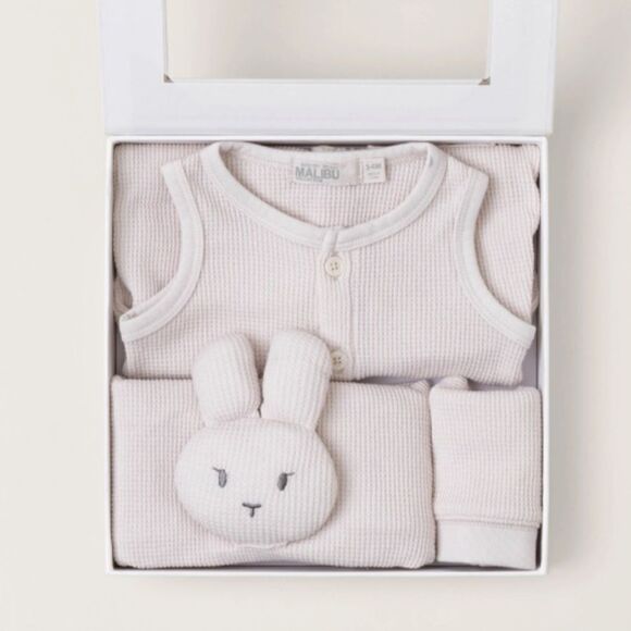 Barefoot Dreams Baby Waffle Onesie 3 Piece Set, Sand Dune Cream Sz 12-18 Mos NIB - Picture 3 of 10